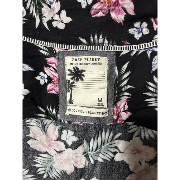 Free Planet Men’s Button Down Floral Shirt Size Medium Blue Pink Hawaiian Cotton - Picture 4 of 7